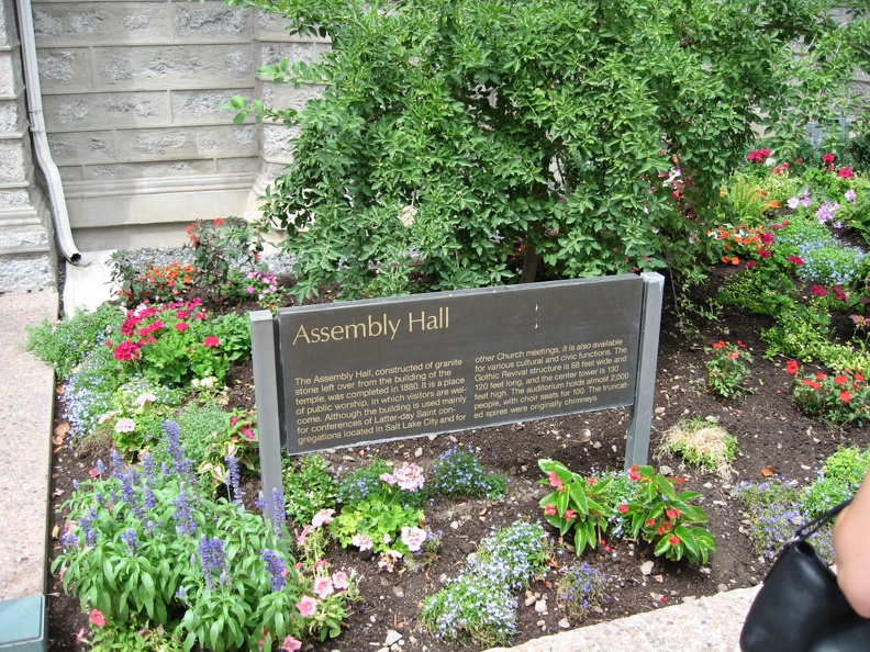 Assembly Hall Plaque.JPG